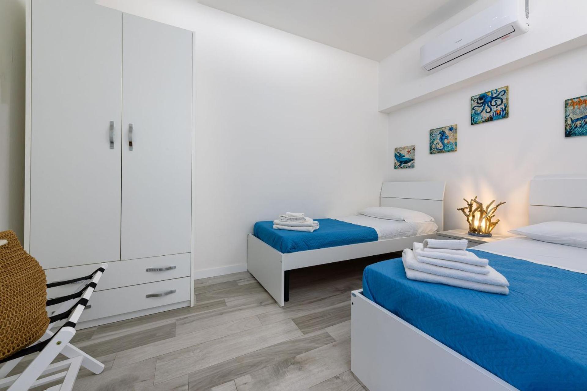 Cala Azzurra Macari Bed And Breakfast And Holidays House Habitación foto